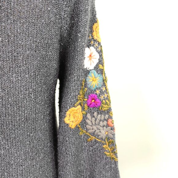 Soft Surroundings Carolina Embroidered Sweater 3/4 bell sleeve size S - Picture 10 of 12